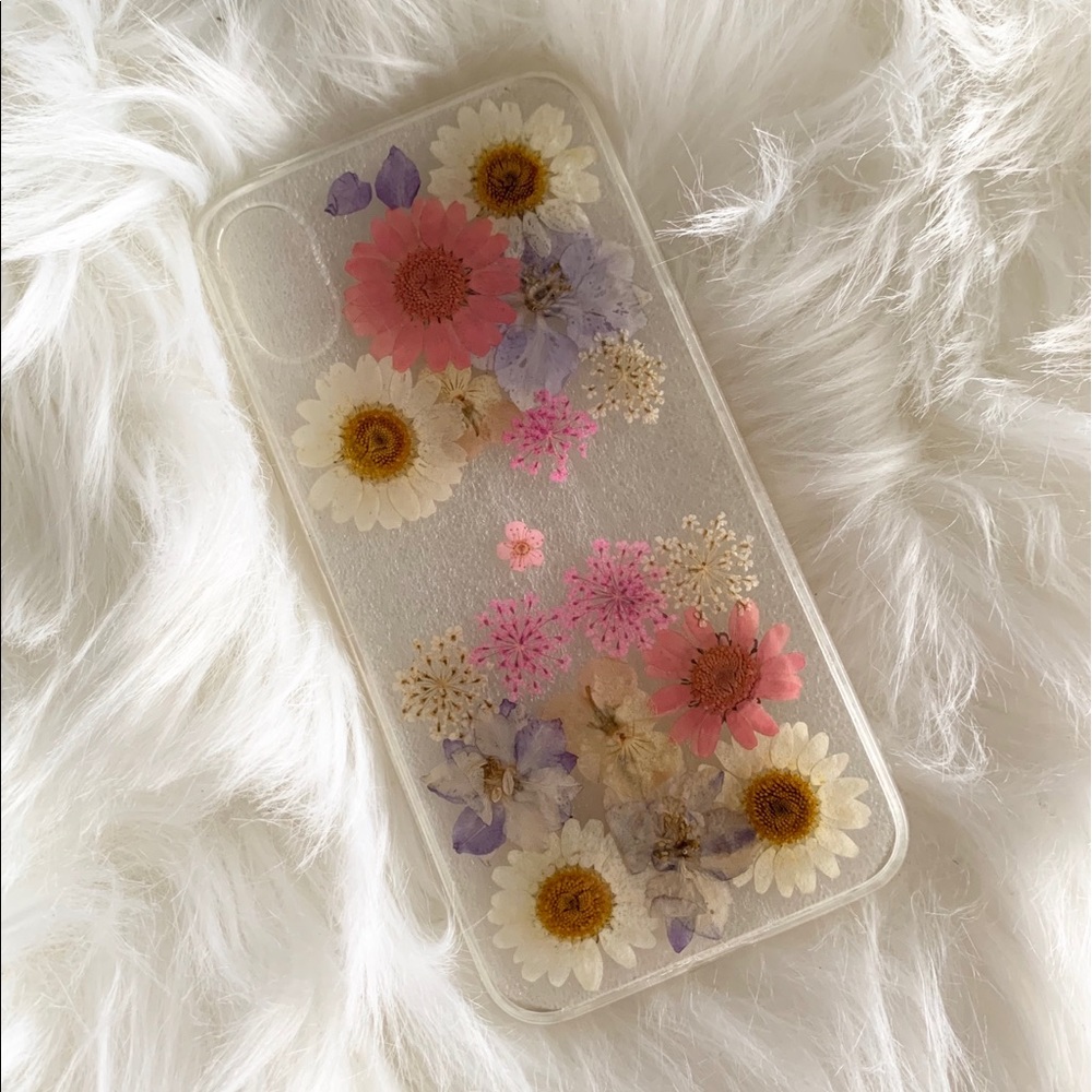 Hand Pressed Floral iPhone Case 📱 🌸 - Picture 2 of 6